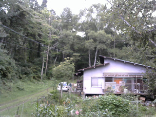 長野県菅平高原 ゆたか山荘 西側(坂上) 2026/09/01 17:15