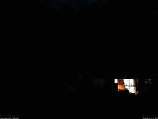 長野県菅平高原 ゆたか山荘 西側(坂上) 2026/09/18 18:30