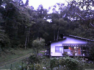 長野県菅平高原 ゆたか山荘 西側(坂上) 2026/09/26 05:45