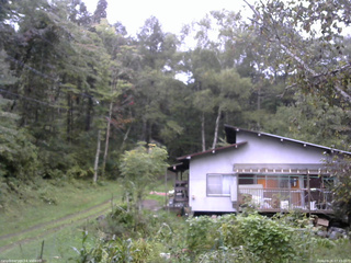長野県菅平高原 ゆたか山荘 西側(坂上) 2026/09/26 07:15
