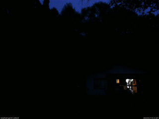 長野県菅平高原 ゆたか山荘 西側(坂上) 2026/09/27 05:15