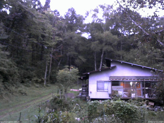 長野県菅平高原 ゆたか山荘 西側(坂上) 2026/09/27 05:45