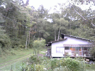 長野県菅平高原 ゆたか山荘 西側(坂上) 2026/09/27 07:45