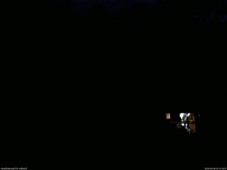 長野県菅平高原 ゆたか山荘 西側(坂上) 2026/09/28 05:15