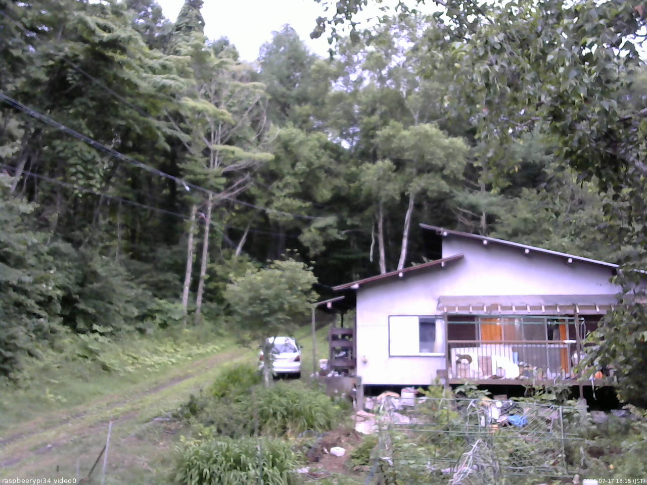 長野県菅平高原 ゆたか山荘 西側(坂上) 2025/07/17 18:15
