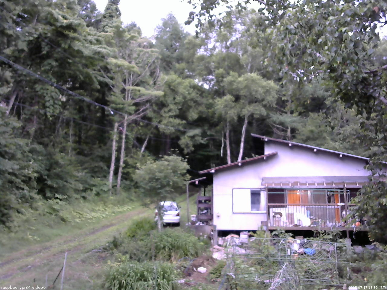長野県菅平高原 ゆたか山荘 西側(坂上) 2025/07/17 18:30