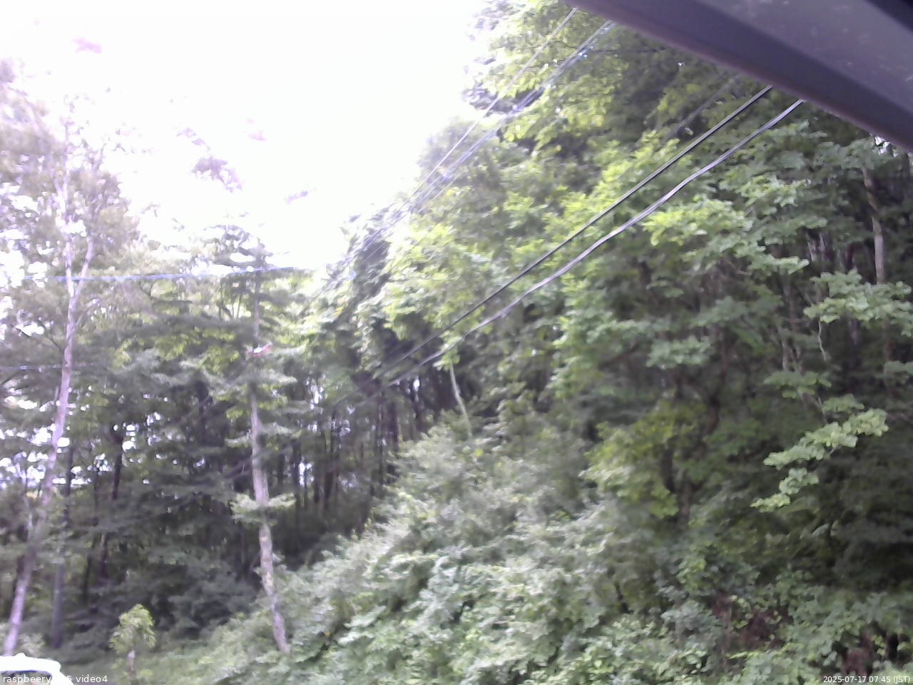 長野県菅平高原 ゆたか山荘 東側上空 2025/07/17 07:45