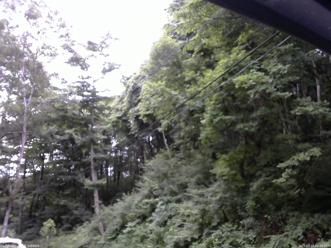 長野県菅平高原 ゆたか山荘 東側上空 2025/07/17 09:45