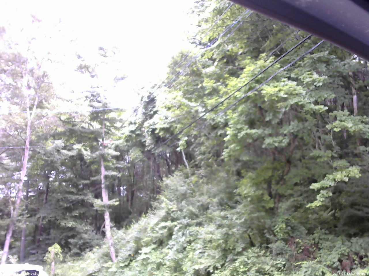 長野県菅平高原 ゆたか山荘 東側上空 2025/07/17 12:45