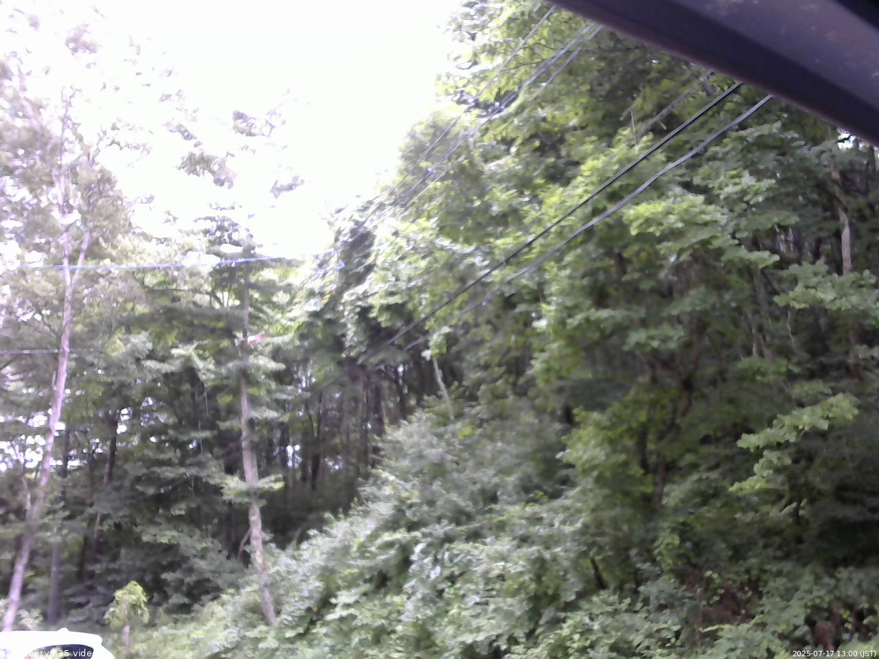 長野県菅平高原 ゆたか山荘 東側上空 2025/07/17 13:00