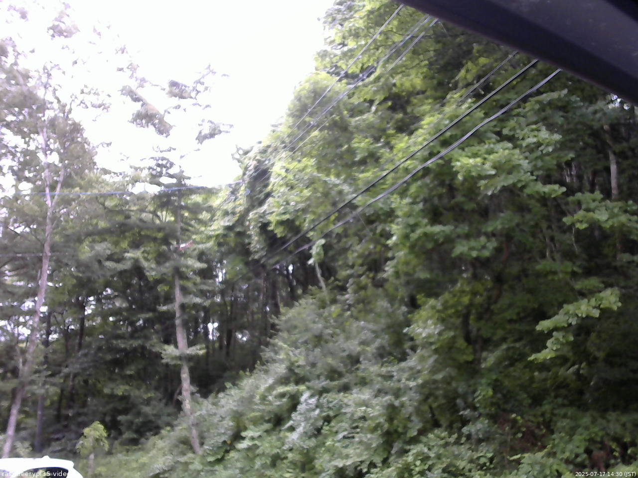 長野県菅平高原 ゆたか山荘 東側上空 2025/07/17 14:30