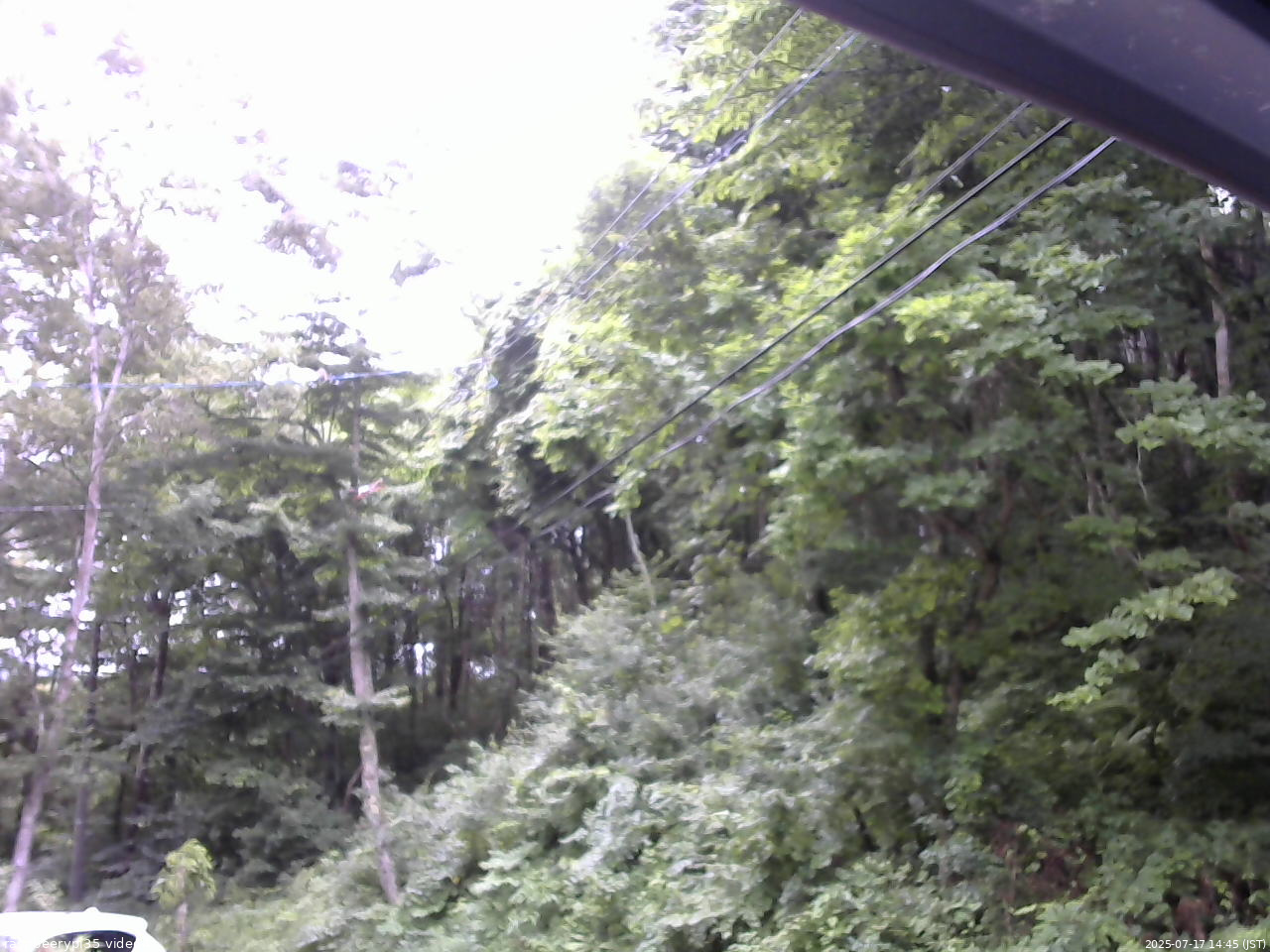 長野県菅平高原 ゆたか山荘 東側上空 2025/07/17 14:45