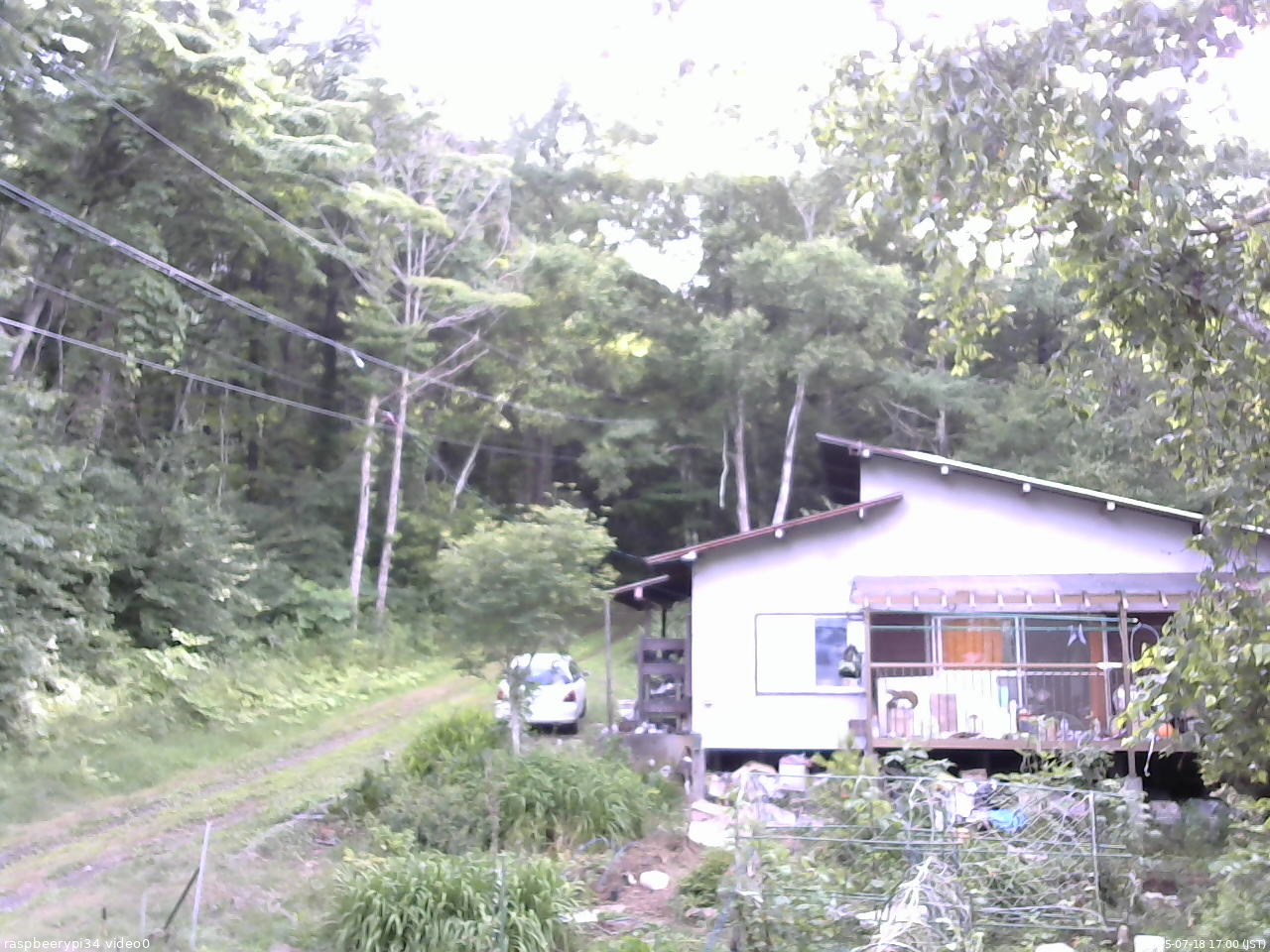 長野県菅平高原 ゆたか山荘 西側(坂上) 2025/07/18 17:00