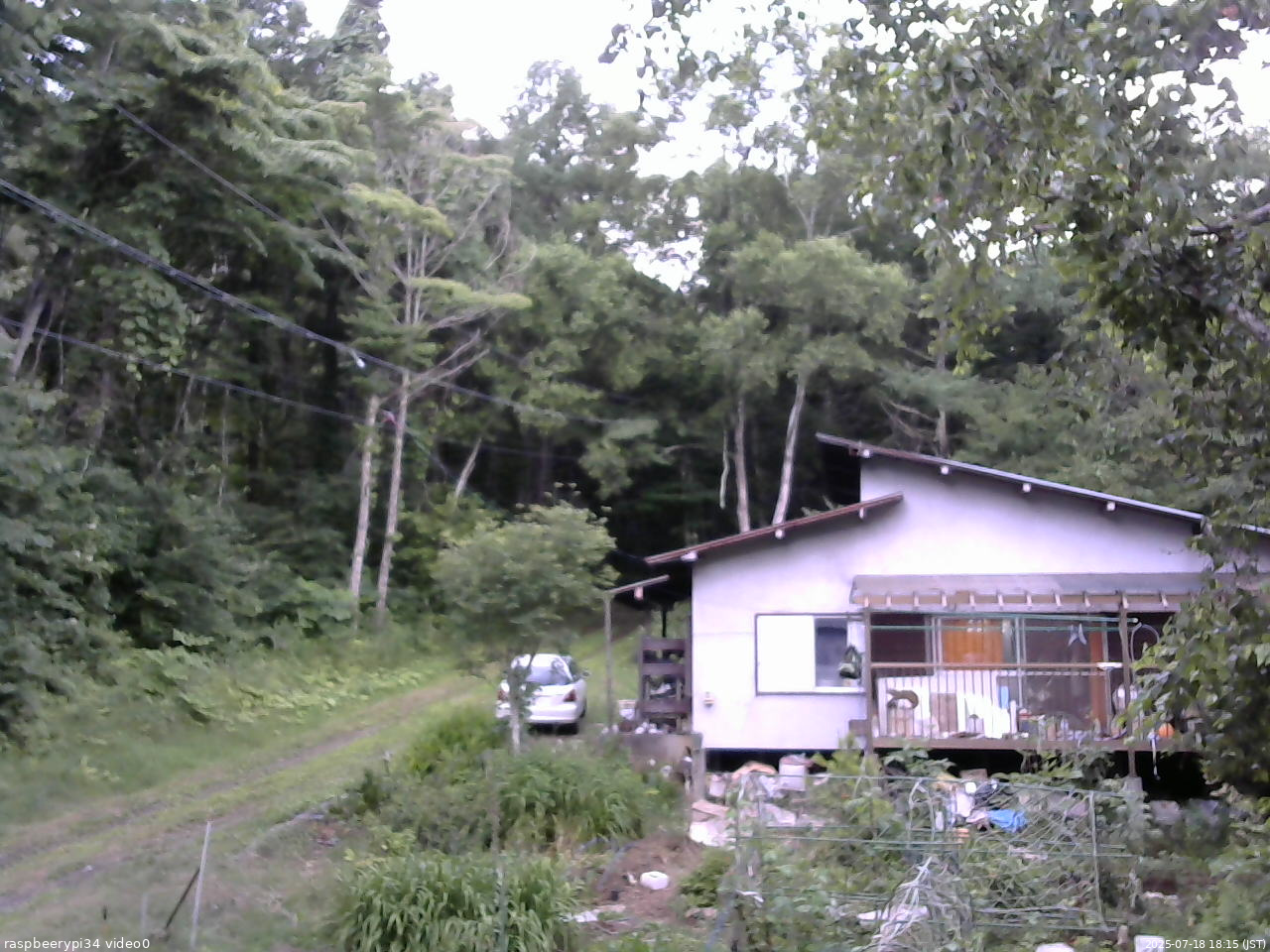 長野県菅平高原 ゆたか山荘 西側(坂上) 2025/07/18 18:15