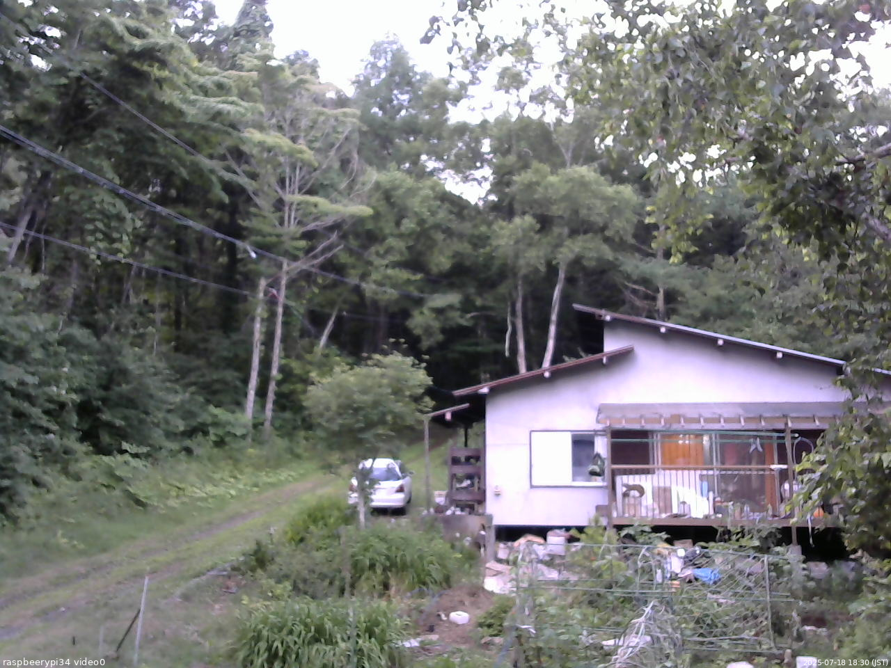 長野県菅平高原 ゆたか山荘 西側(坂上) 2025/07/18 18:30