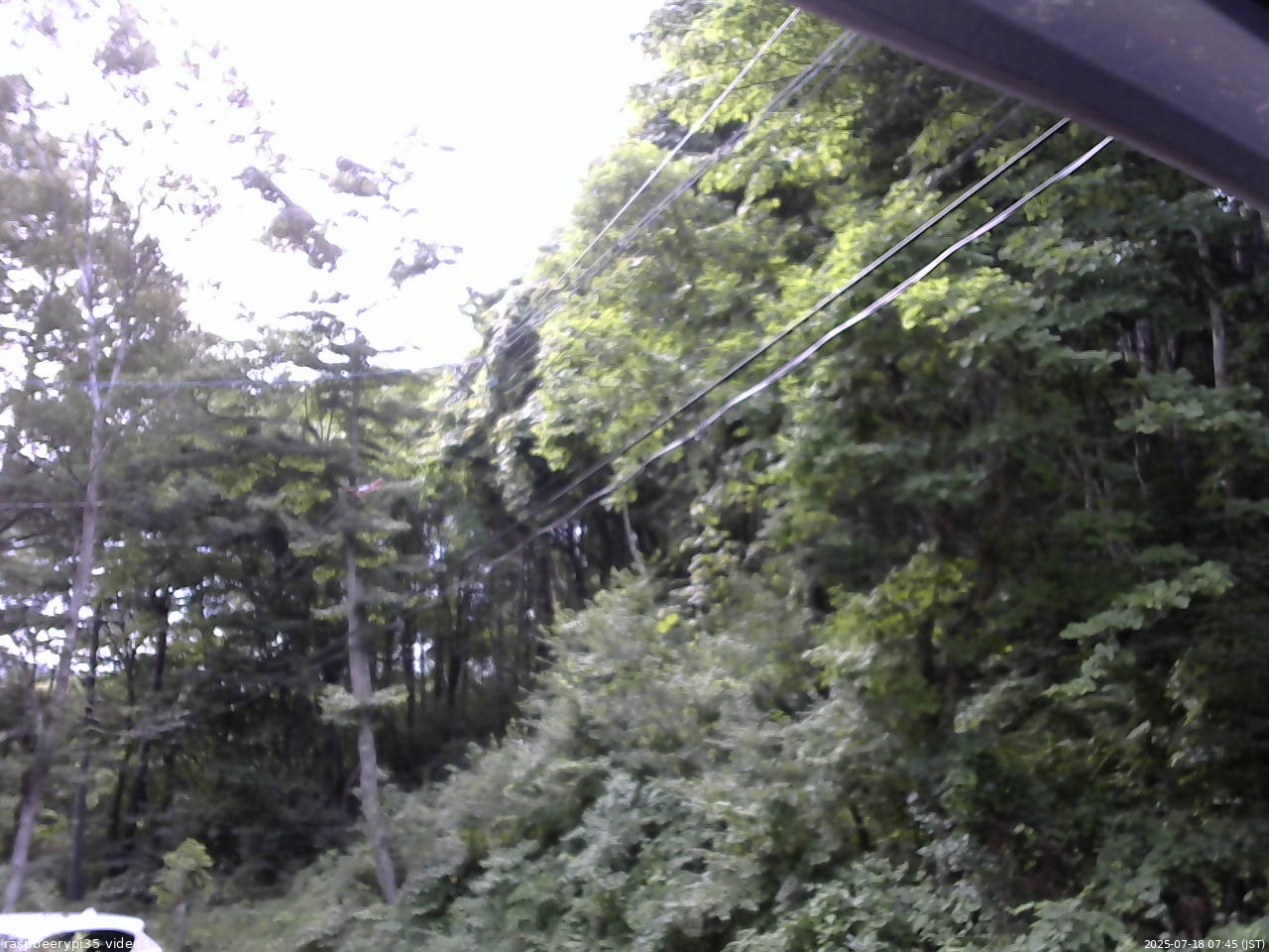 長野県菅平高原 ゆたか山荘 東側上空 2025/07/18 07:45