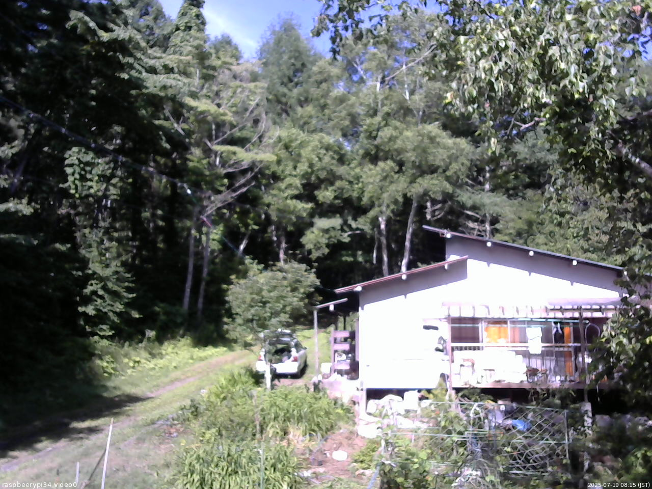 長野県菅平高原 ゆたか山荘 西側(坂上) 2025/07/19 08:15