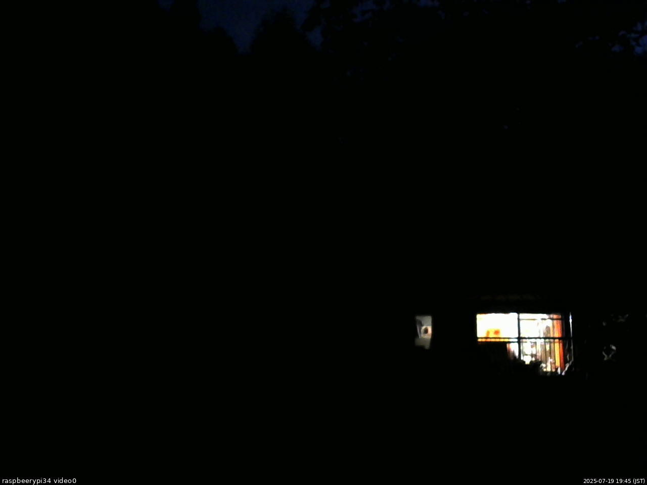 長野県菅平高原 ゆたか山荘 西側(坂上) 2025/07/19 19:45