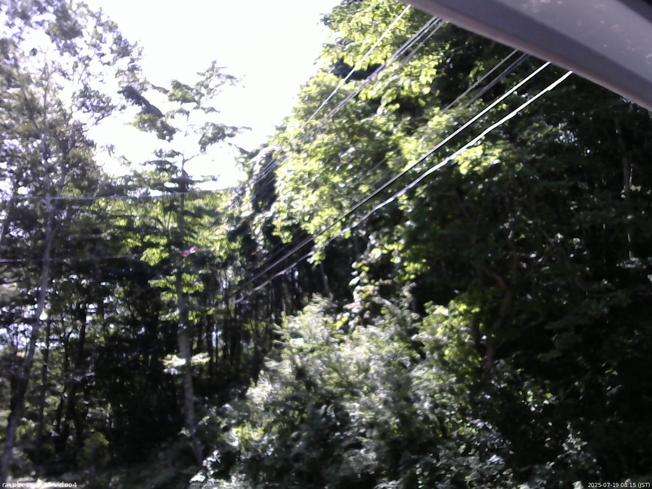 長野県菅平高原 ゆたか山荘 東側上空 2025/07/19 08:15