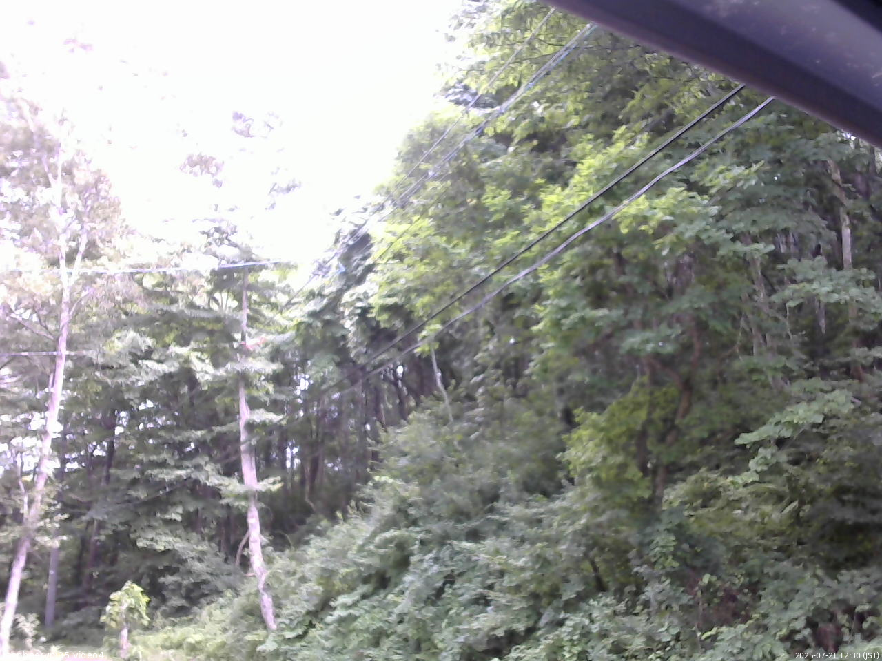 長野県菅平高原 ゆたか山荘 東側上空 2025/07/21 12:30