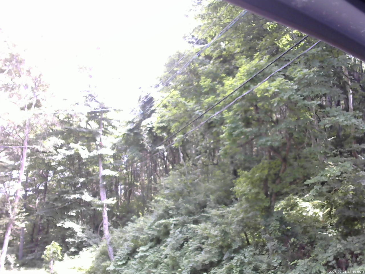 長野県菅平高原 ゆたか山荘 東側上空 2025/07/21 12:45