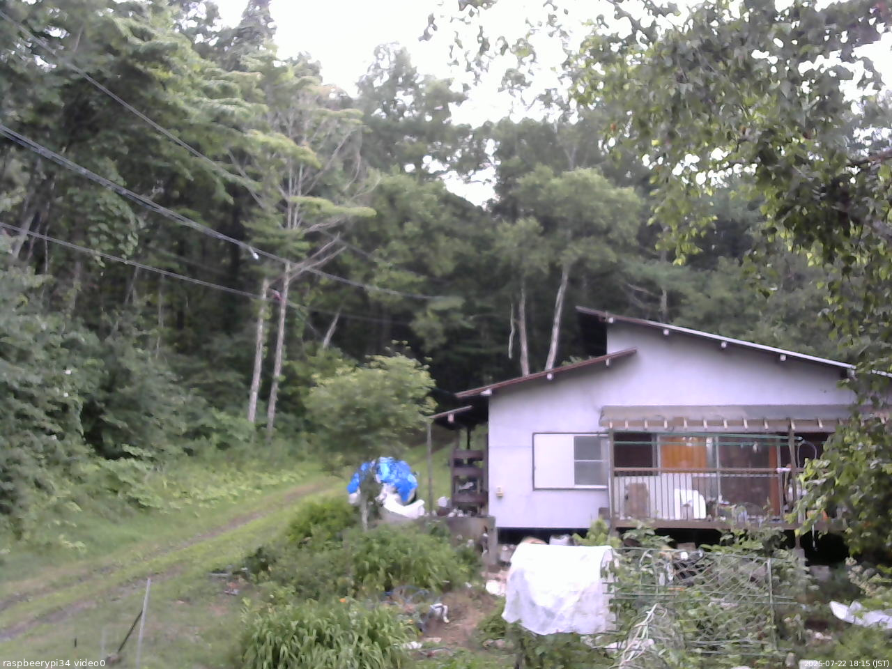 長野県菅平高原 ゆたか山荘 西側(坂上) 2025/07/22 18:15