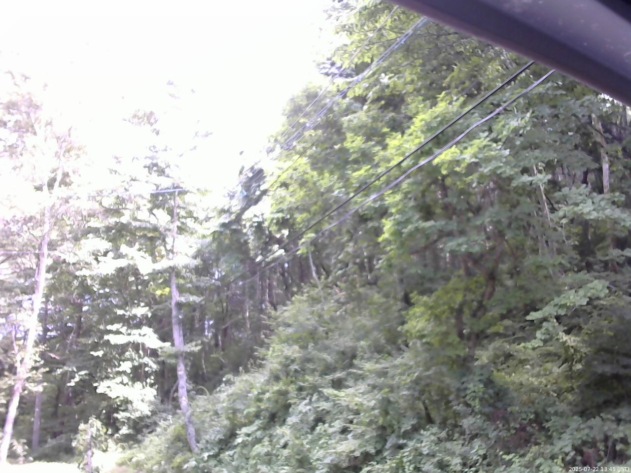 長野県菅平高原 ゆたか山荘 東側上空 2025/07/22 13:45