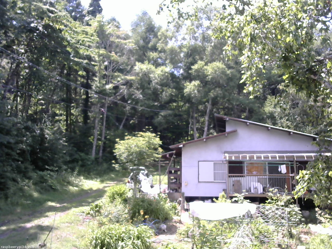 長野県菅平高原 ゆたか山荘 西側(坂上) 2025/07/25 13:00