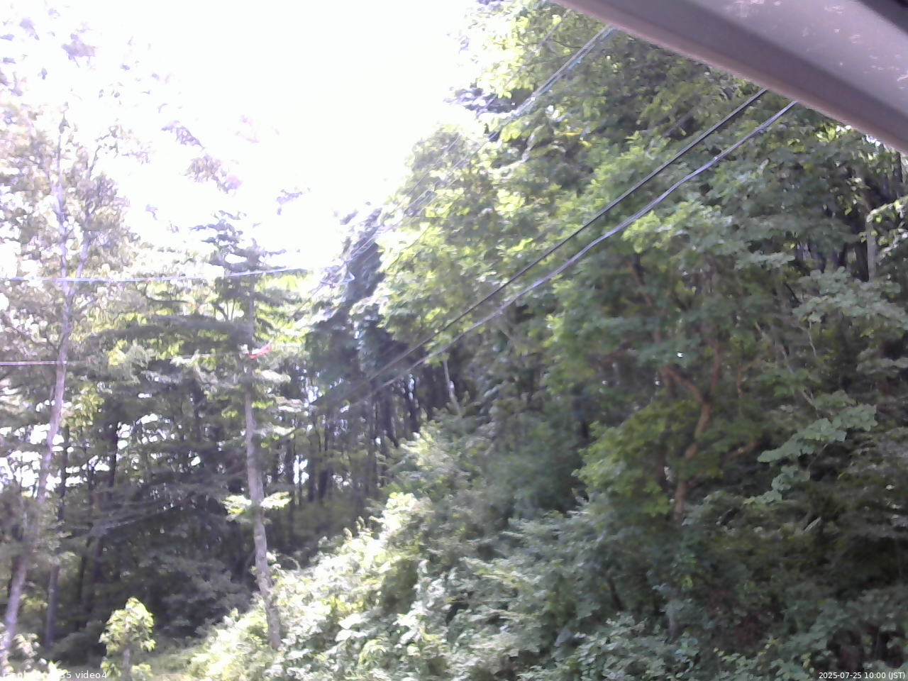 長野県菅平高原 ゆたか山荘 東側上空 2025/07/25 10:00