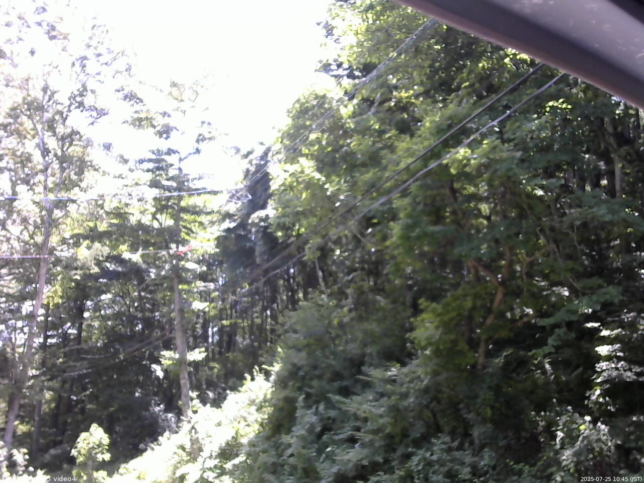 長野県菅平高原 ゆたか山荘 東側上空 2025/07/25 10:45