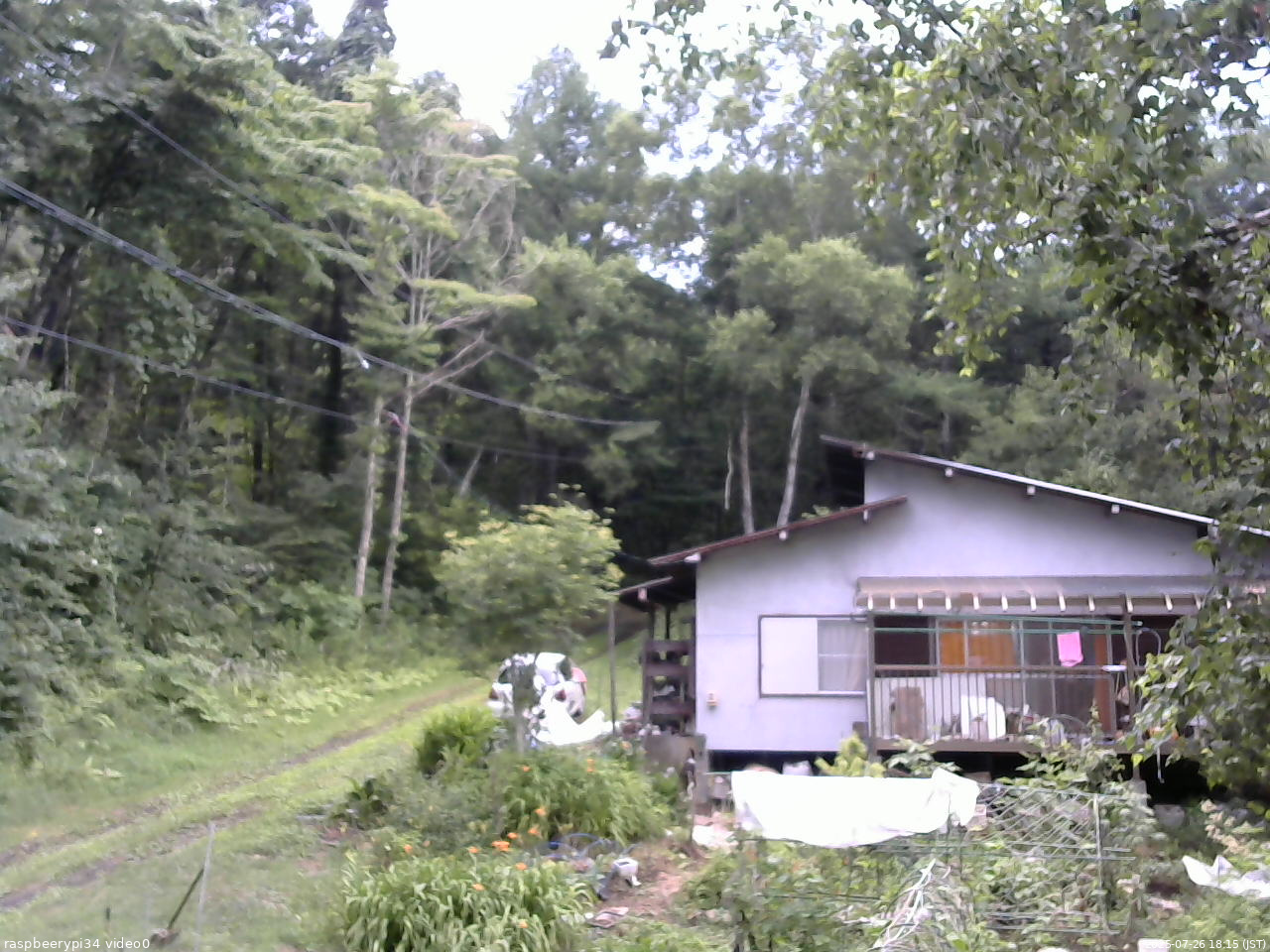 長野県菅平高原 ゆたか山荘 西側(坂上) 2025/07/26 18:15
