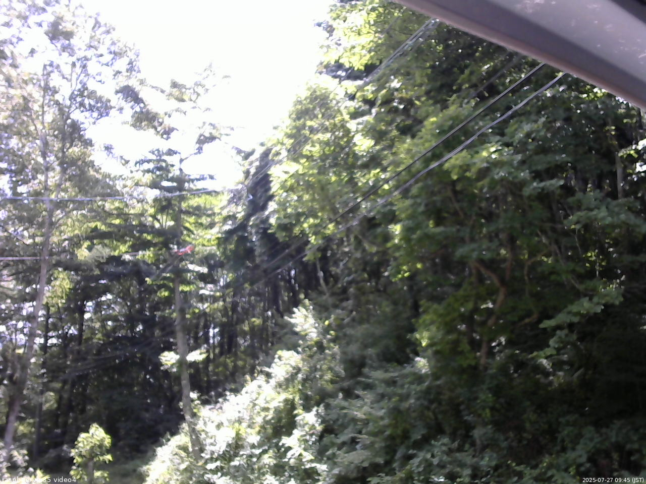 長野県菅平高原 ゆたか山荘 東側上空 2025/07/27 09:45