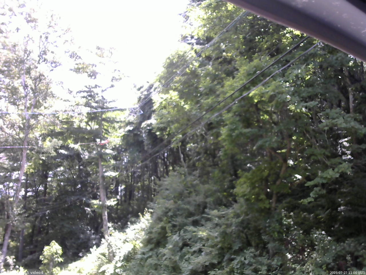 長野県菅平高原 ゆたか山荘 東側上空 2025/07/27 11:00