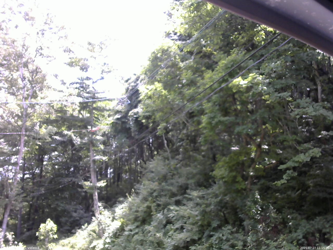 長野県菅平高原 ゆたか山荘 東側上空 2025/07/27 11:15
