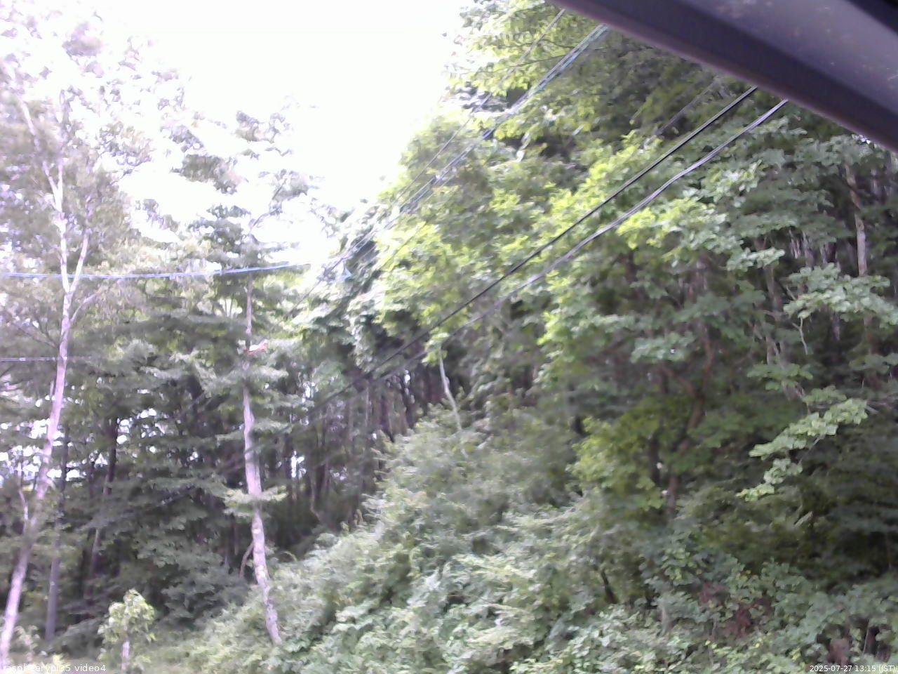 長野県菅平高原 ゆたか山荘 東側上空 2025/07/27 13:15