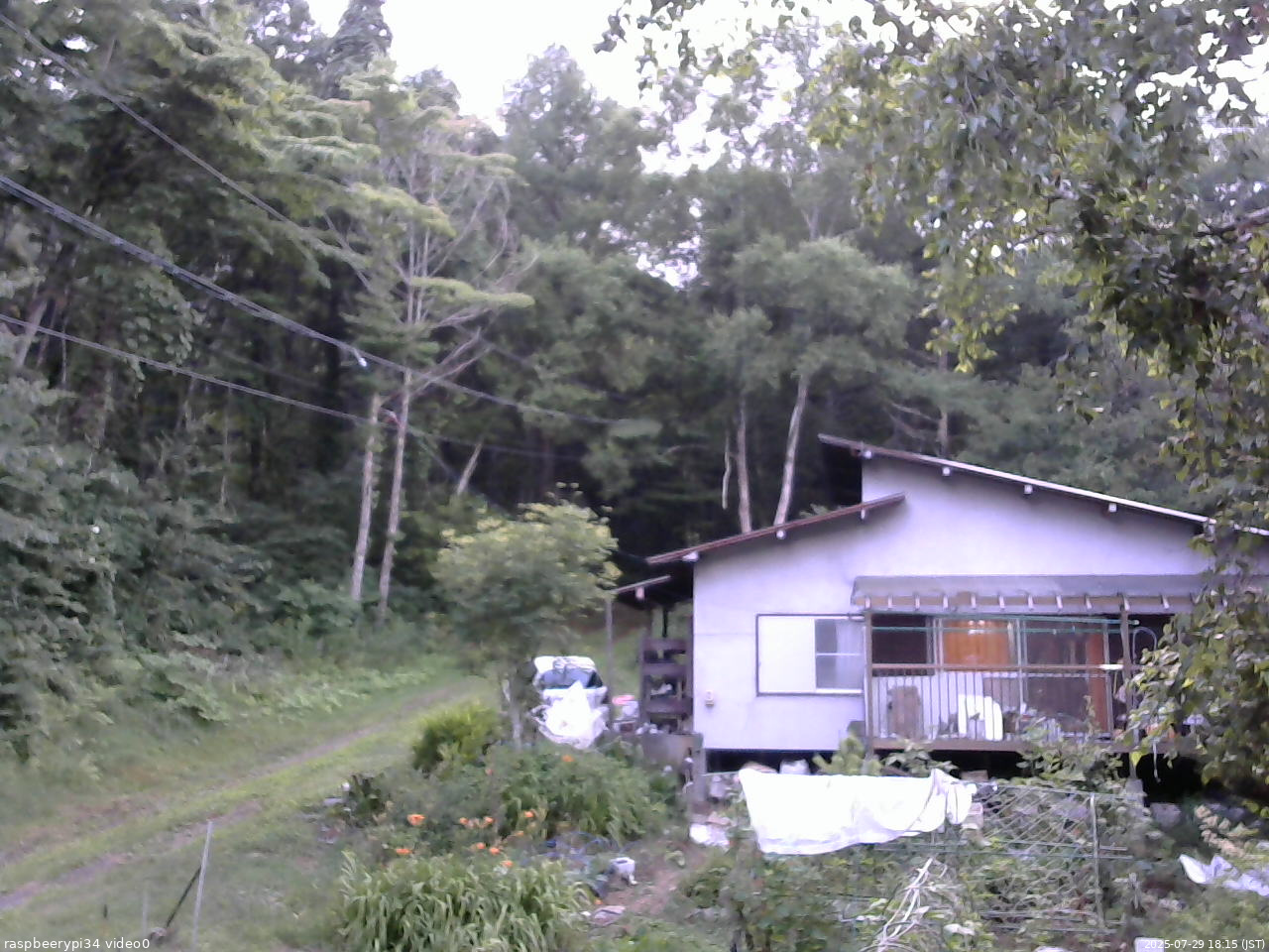 長野県菅平高原 ゆたか山荘 西側(坂上) 2025/07/29 18:15
