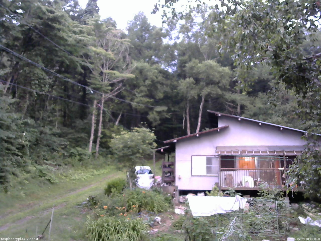 長野県菅平高原 ゆたか山荘 西側(坂上) 2025/07/29 18:45
