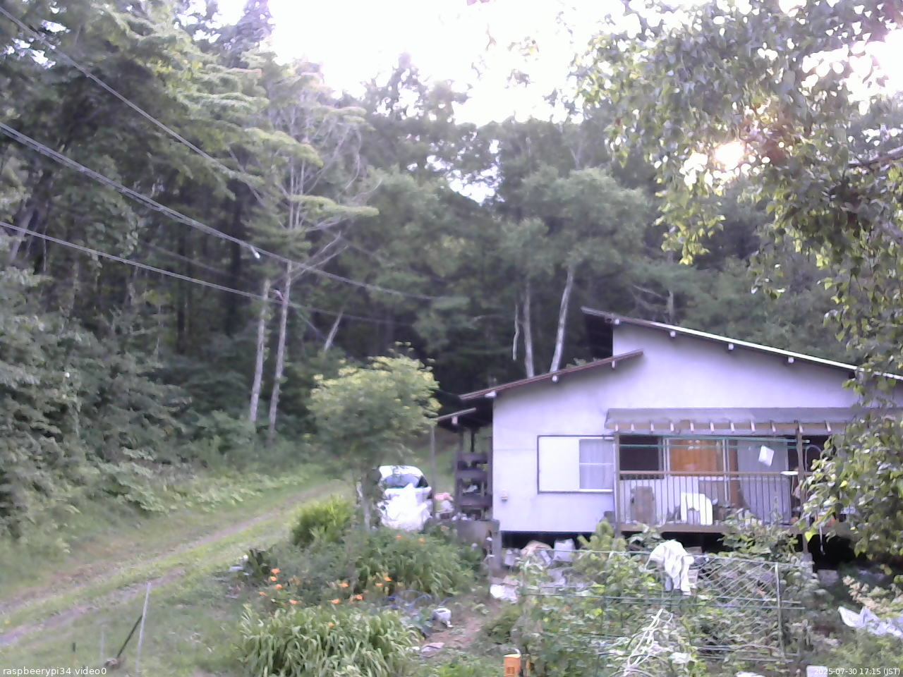 長野県菅平高原 ゆたか山荘 西側(坂上) 2025/07/30 17:15