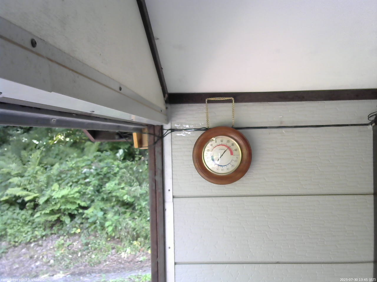 長野県菅平高原 ゆたか山荘 温度計 2025/07/30 13:45