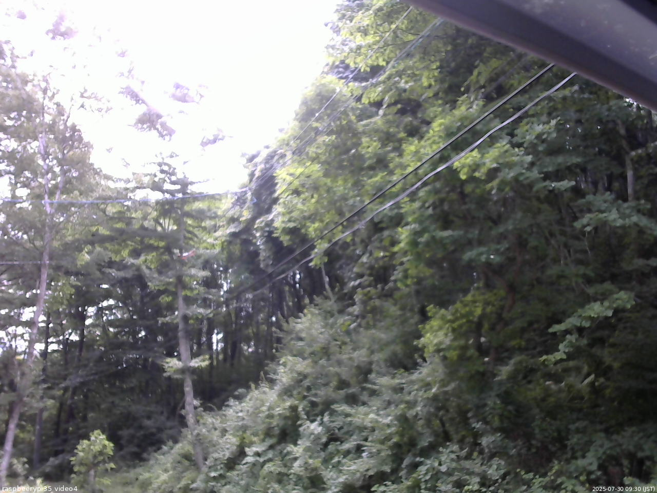 長野県菅平高原 ゆたか山荘 東側上空 2025/07/30 09:30
