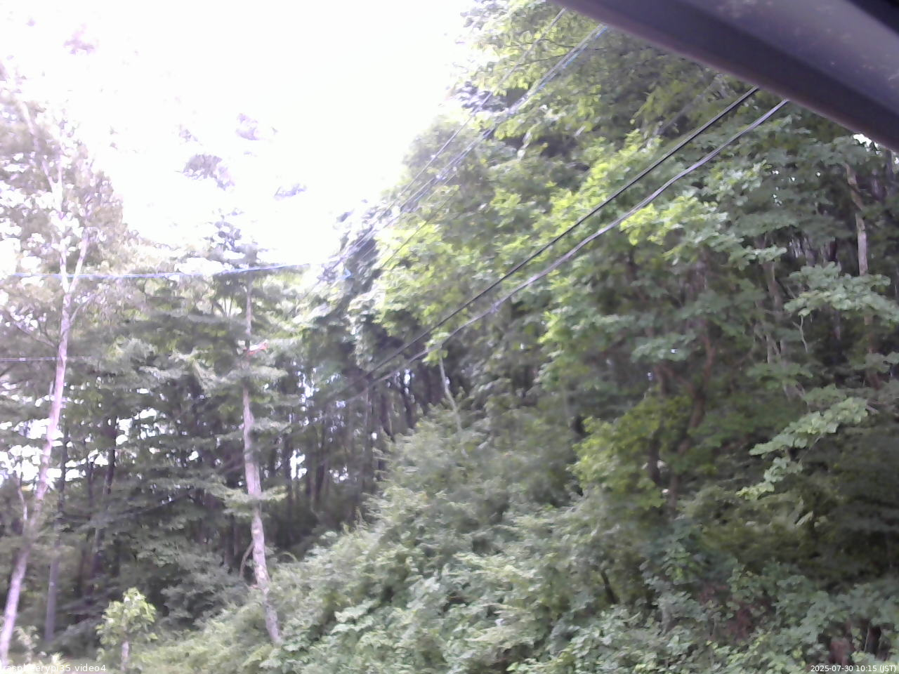 長野県菅平高原 ゆたか山荘 東側上空 2025/07/30 10:15