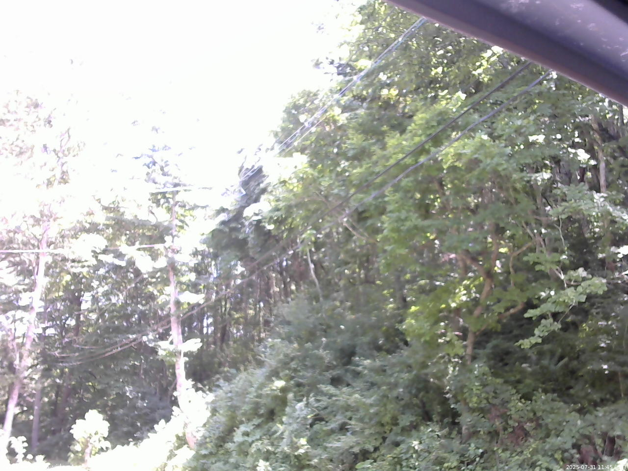 長野県菅平高原 ゆたか山荘 東側上空 2025/07/31 11:45