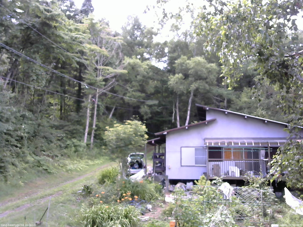 長野県菅平高原 ゆたか山荘 西側(坂上) 2025/08/01 12:45