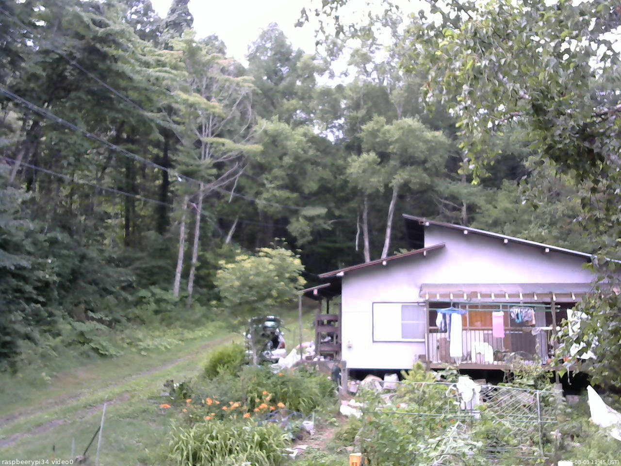 長野県菅平高原 ゆたか山荘 西側(坂上) 2025/08/03 11:45