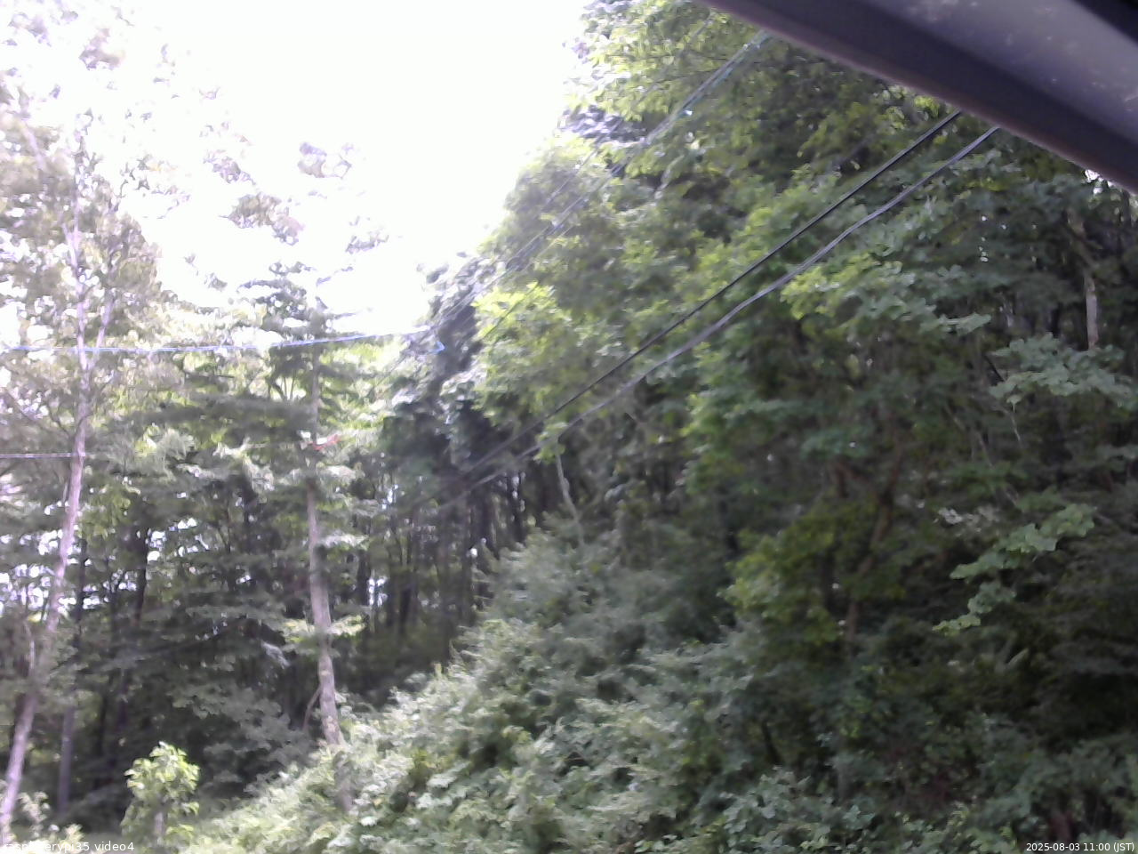 長野県菅平高原 ゆたか山荘 東側上空 2025/08/03 11:00