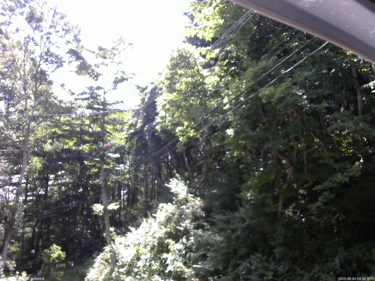 長野県菅平高原 ゆたか山荘 東側上空 2025/08/04 09:30