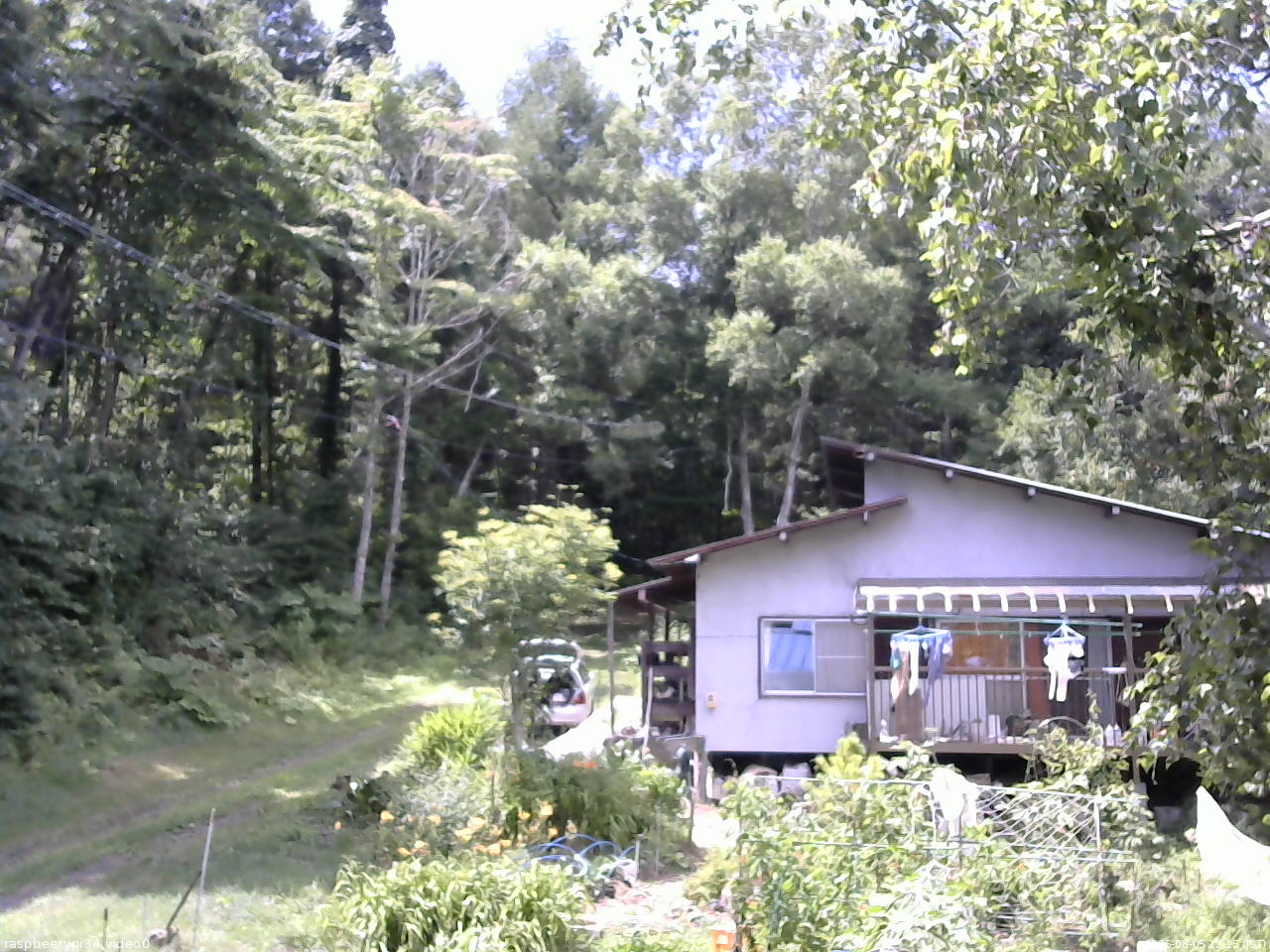 長野県菅平高原 ゆたか山荘 西側(坂上) 2025/08/05 12:15