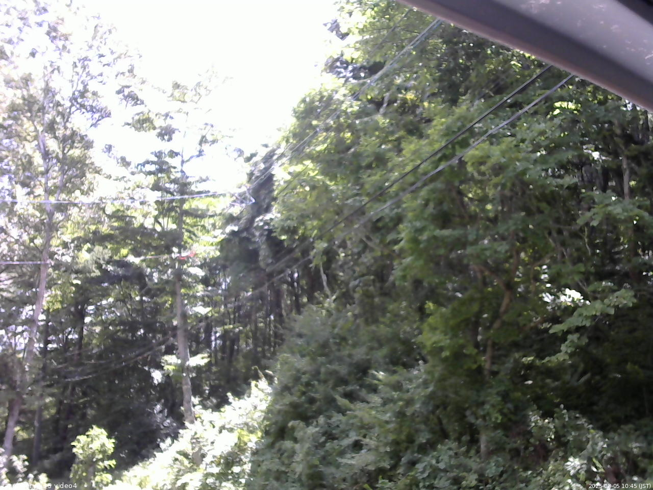 長野県菅平高原 ゆたか山荘 東側上空 2025/08/05 10:45