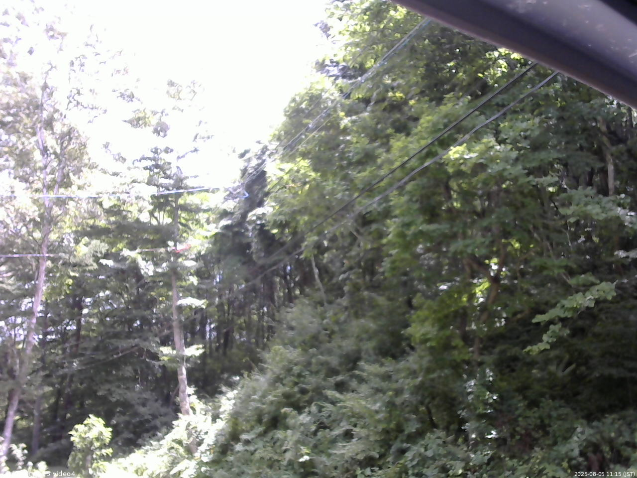 長野県菅平高原 ゆたか山荘 東側上空 2025/08/05 11:15