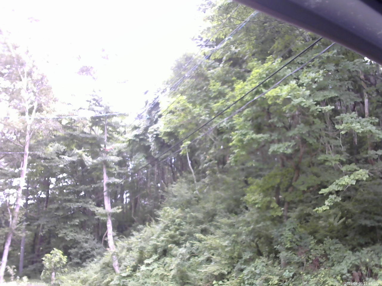 長野県菅平高原 ゆたか山荘 東側上空 2025/08/05 11:45